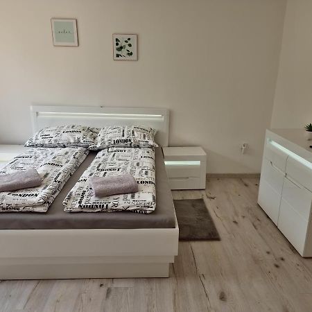 Kukabura Leilighet Katowice Eksteriør bilde
